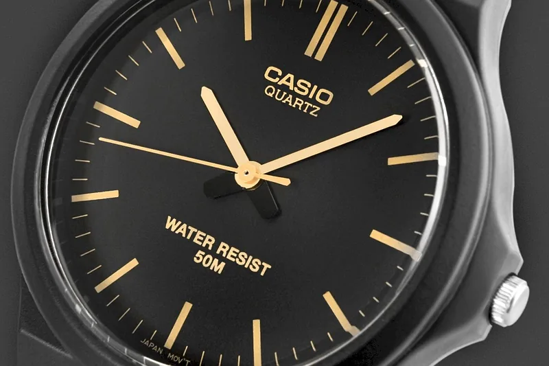 CASIO MW-240-1E2VEF Men’s Watch / black