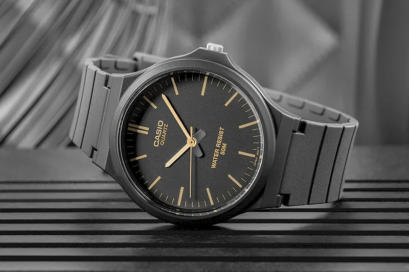 CASIO MW-240-1E2VEF Men’s Watch / black