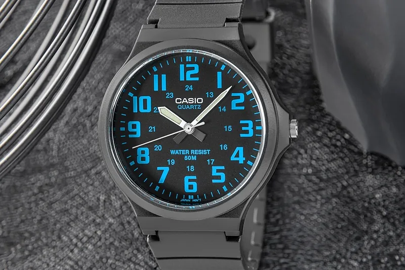 Casio MW-240-2BVEF Men’s Watch