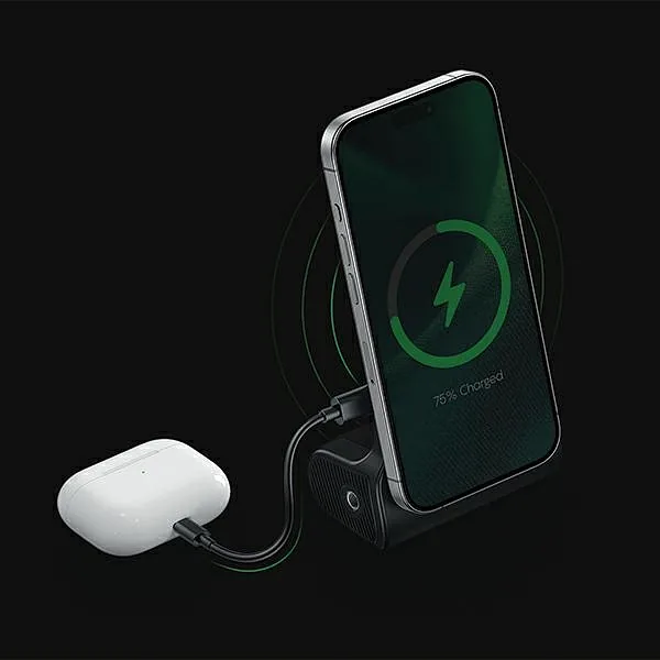 Energea Uchwyt do robienia zdjęć z wbudowanym powerbankiem Magear Magcam Grip czarny, black MagSafe PG-MCG5K-BLK