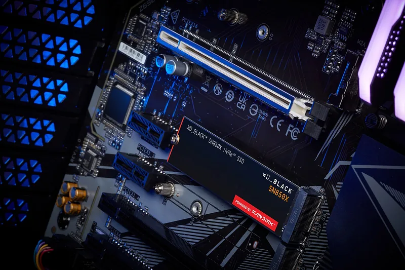Western Digital Black WD_BLACK™ SN850X NVMe™ SSD POWERED BY SANDISK 1 TB