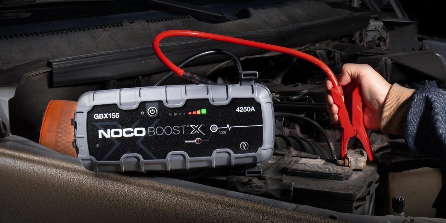 NOCO GBX155 vehicle jump starter 4250 A